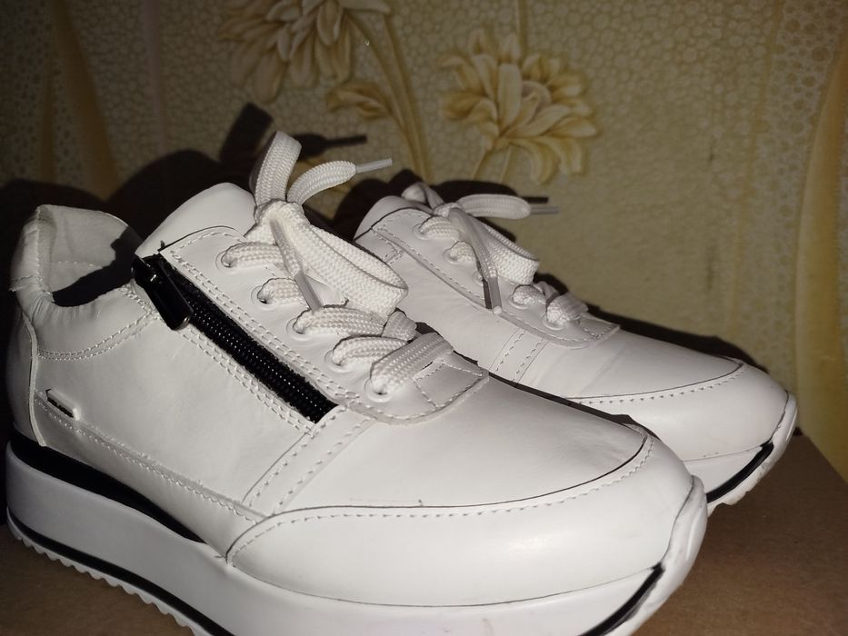 Женские кожаные кроссовки Emirro "Лолита" 0503