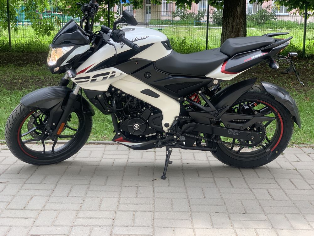 ЧОРНА ПʼЯТНИЦЯ Мотоцикл Bajaj Pulsar NS200 Гарантія 2 роки