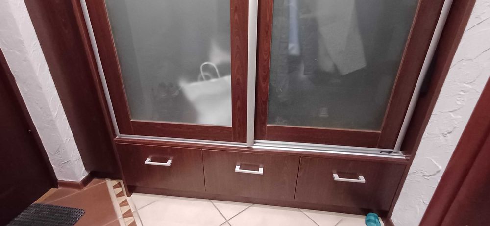 Szafa dzwi przesuwne,szuflady