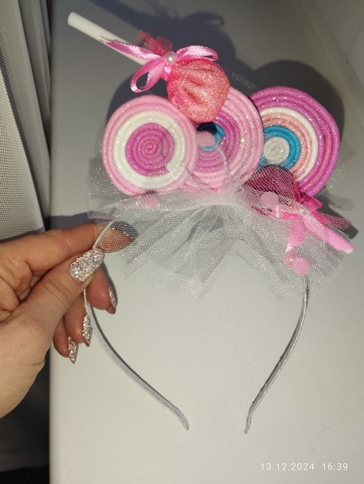 Обруч цукерочки  ,та брошка цукерок