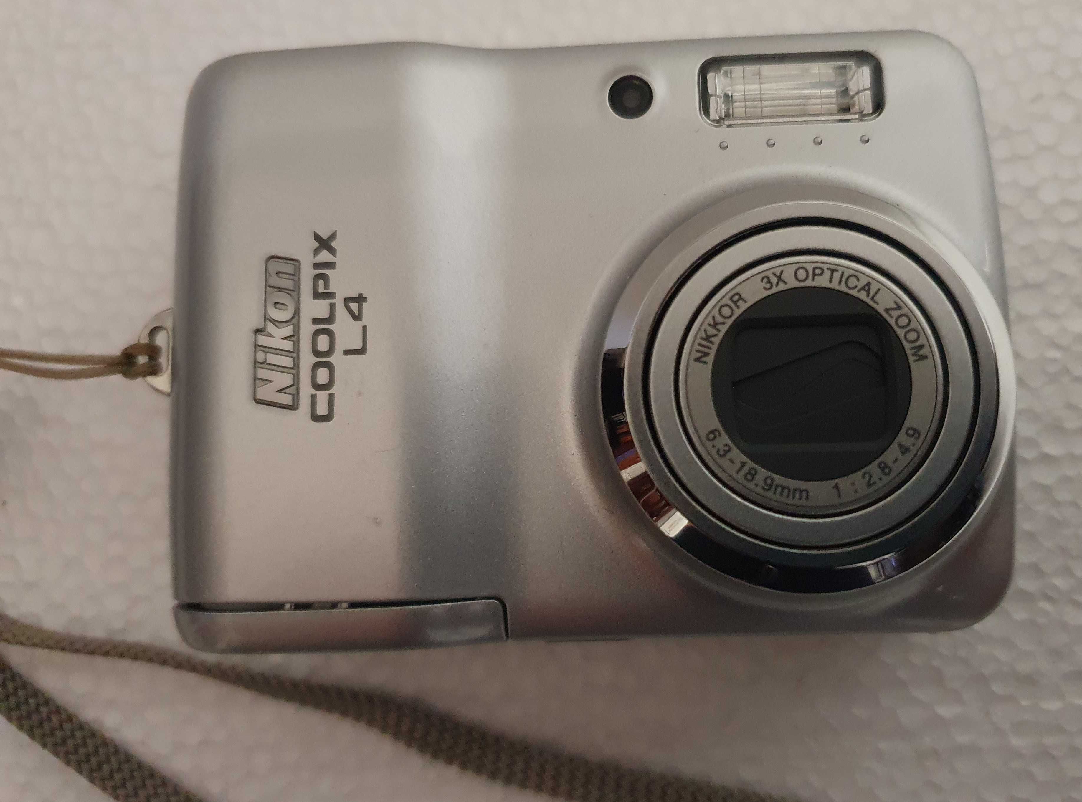 Máquina / Càmara Fotográfica digital NIKON Coolpix L4 + bolsa Lowepro
