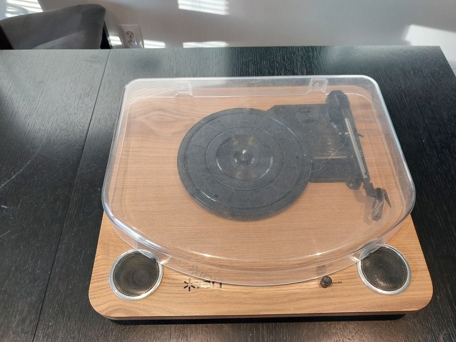 Gramofon ION MAX LP Z Wbudowanymi Głośnikami Uszkodzony