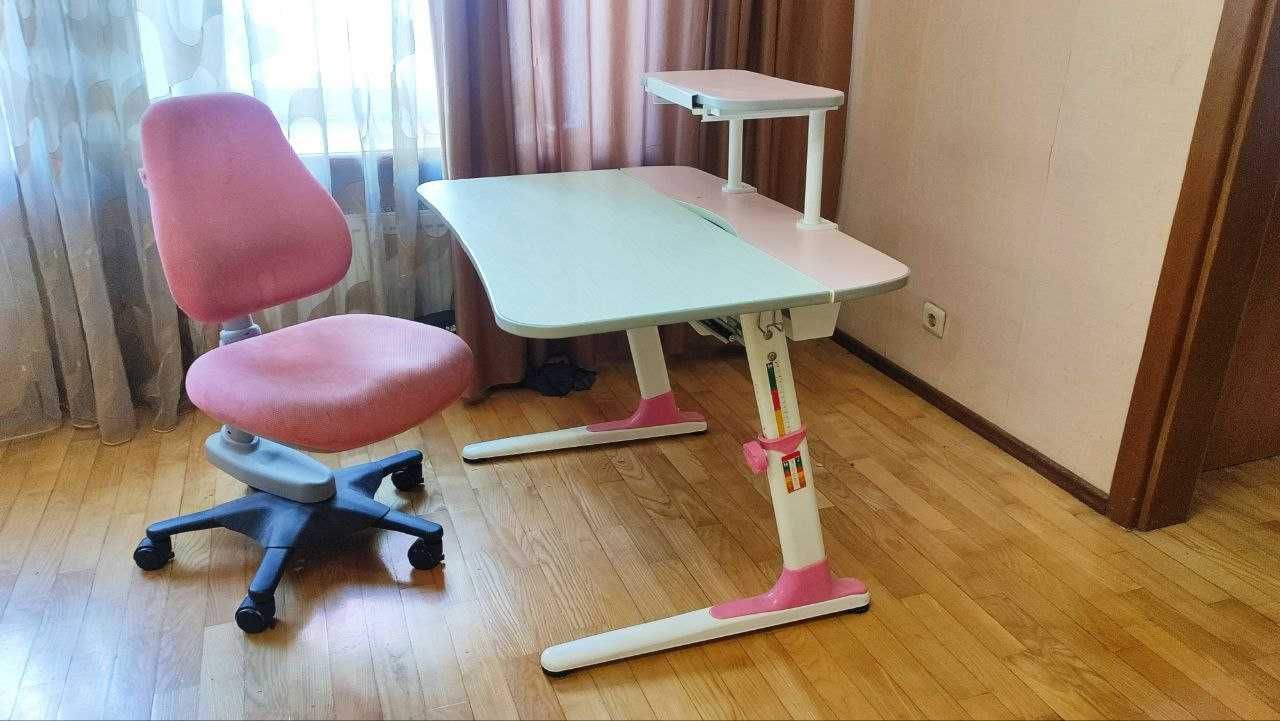 Детский школьный стол и стул