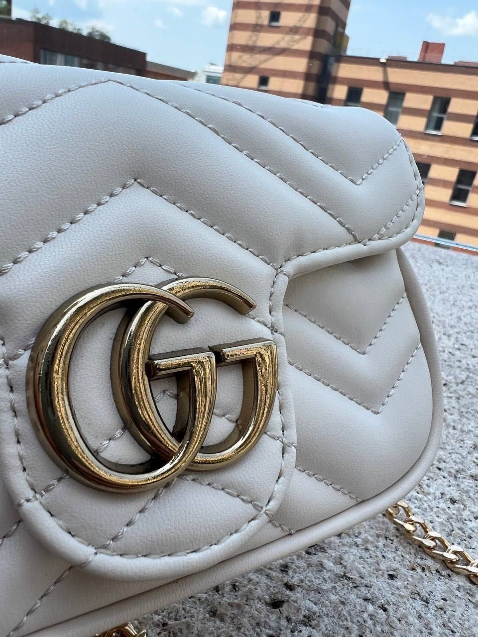 В продажі нова Gucci marmont mini milk сумочка з документами