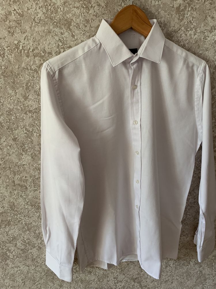 Рубашка белая отличное состояние размер S М