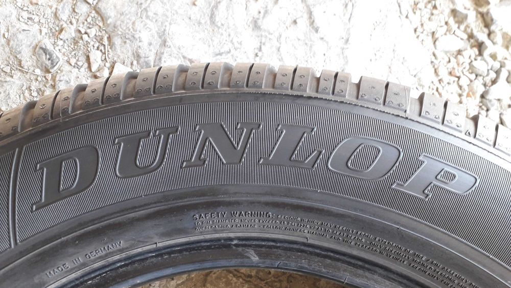 Зимові шини 235/65 R17  Dunlop sp winter sport 3d