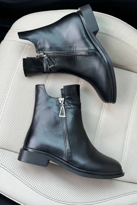 Черевики жіночі дуже гарні шкіряні зимові. Женские ботинки зимние