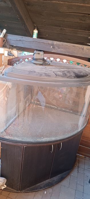 Sprzedam akwarium narozne