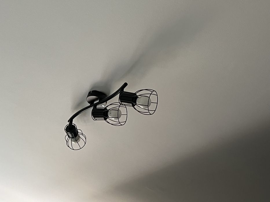 Candeeiro de teto com 3 lâmpadas