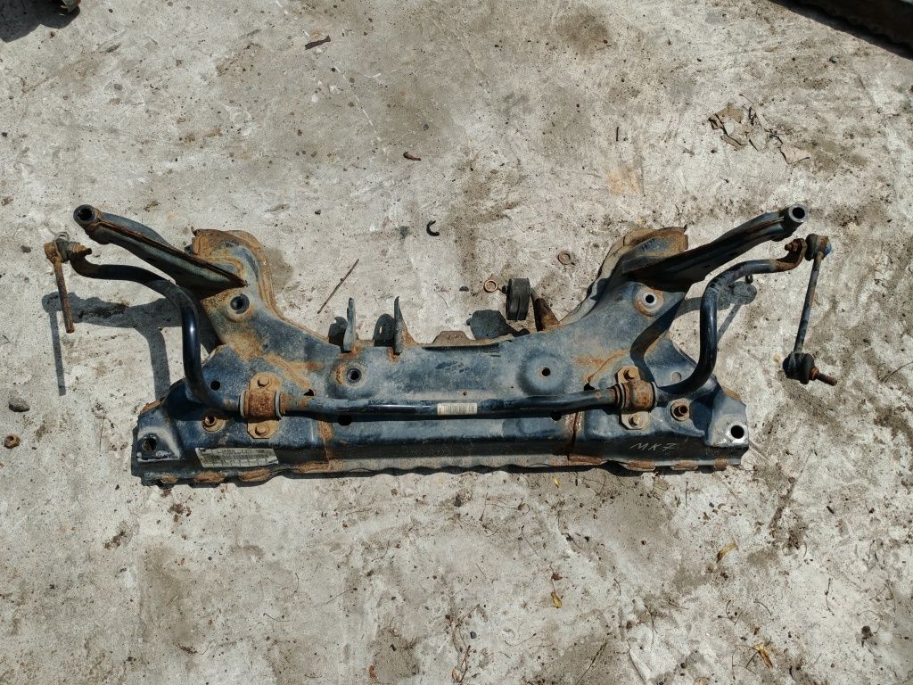 Передній підрамник ford fiesta mk7 Європа