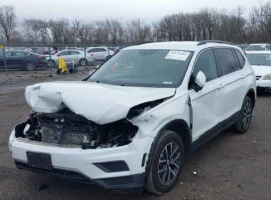 Volkswagen Tiguan кришка багажника задні ліхтарі двері 16-20р.