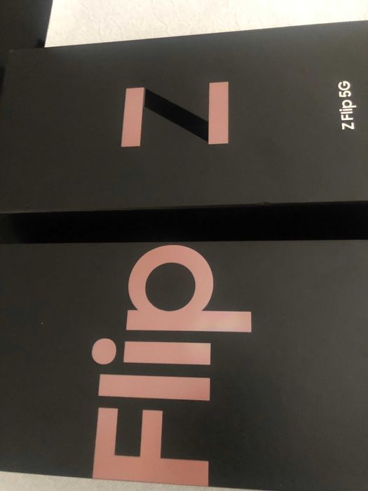 Sprzedam telefon Flip 5G 256