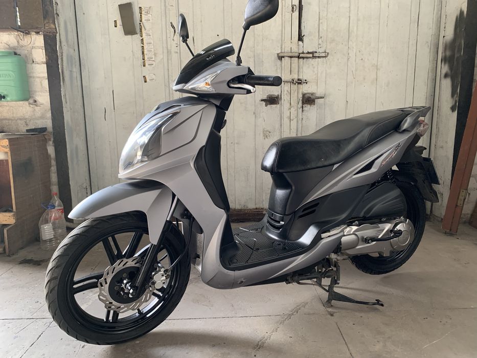 Продам скутер SYM150 SR