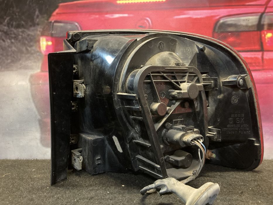 Задній лівий стоп, фанар Volkswagen Touareg 1