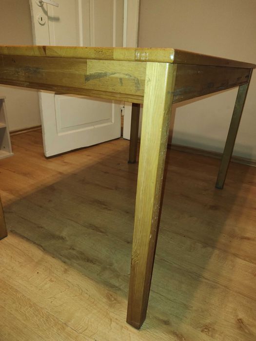 Stół z litego drewna