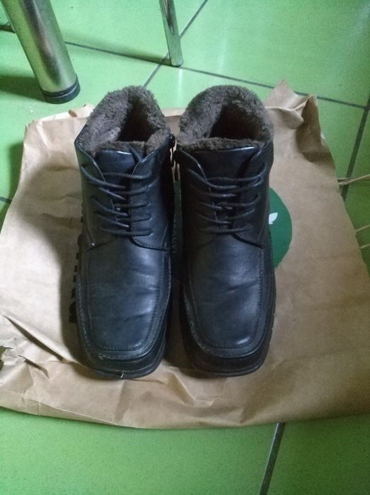 Buty ocieplane męskie czarne roz.40