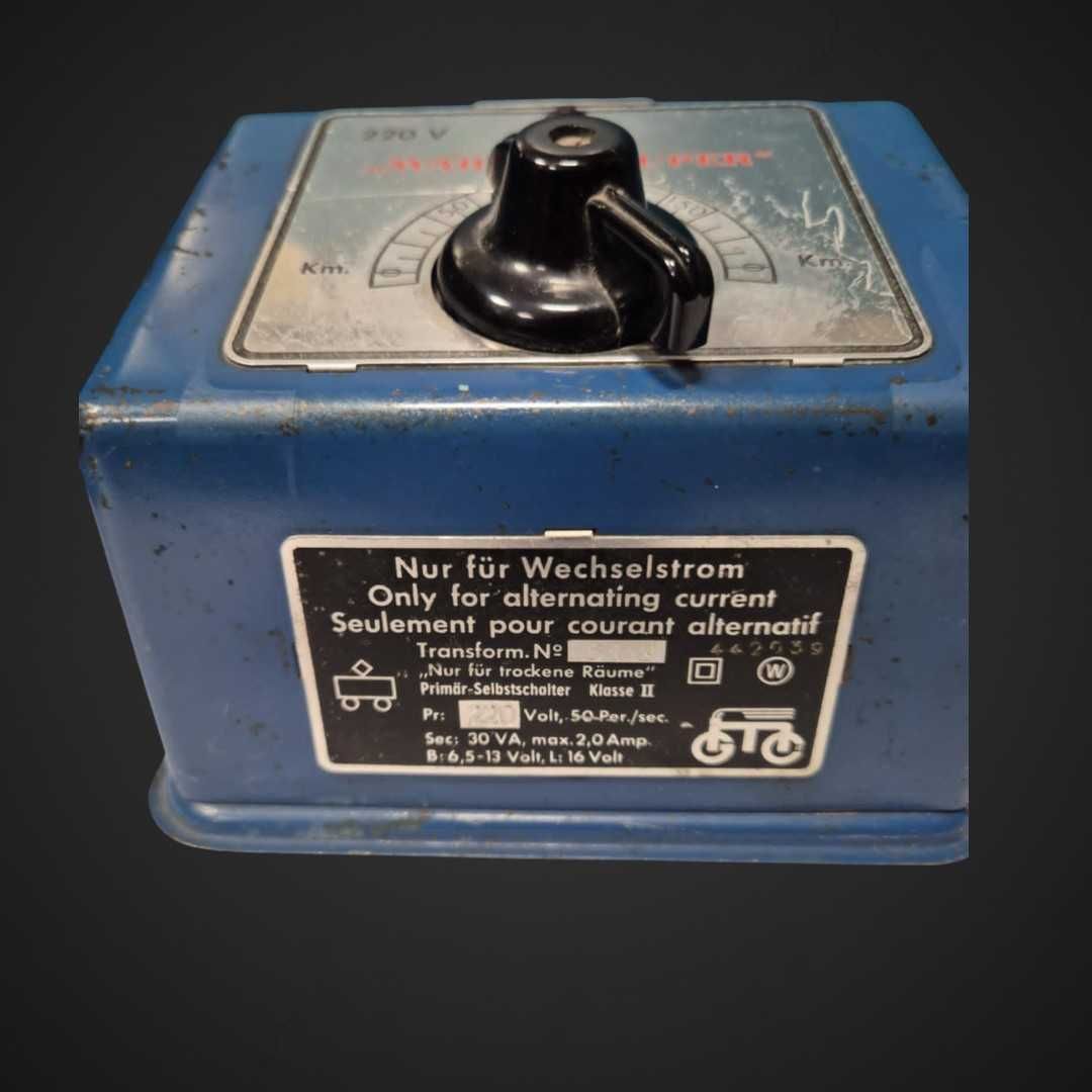 Zasilacz do kolejek MARKLIN 220V 30 VA B5/051961