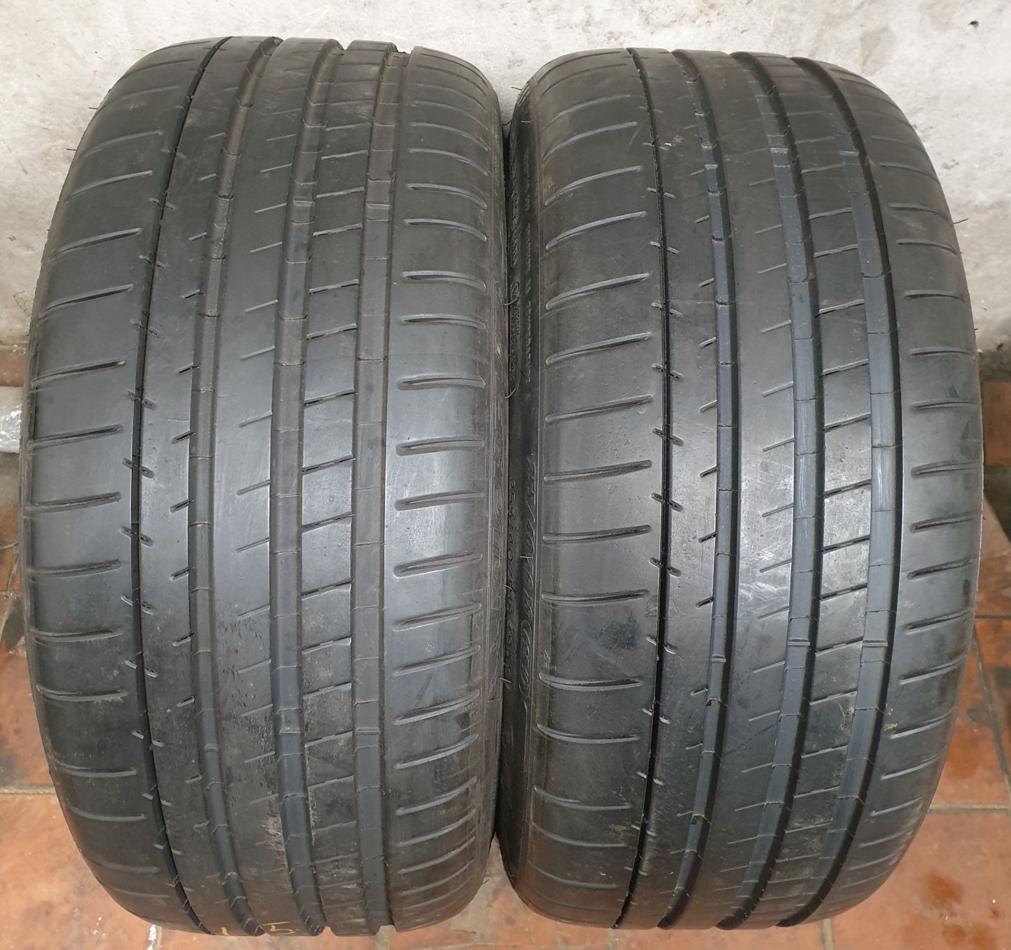 255/40/R18+225/45R18 Michelin Pilot Super Sport 
4шт цена за 1шт бе