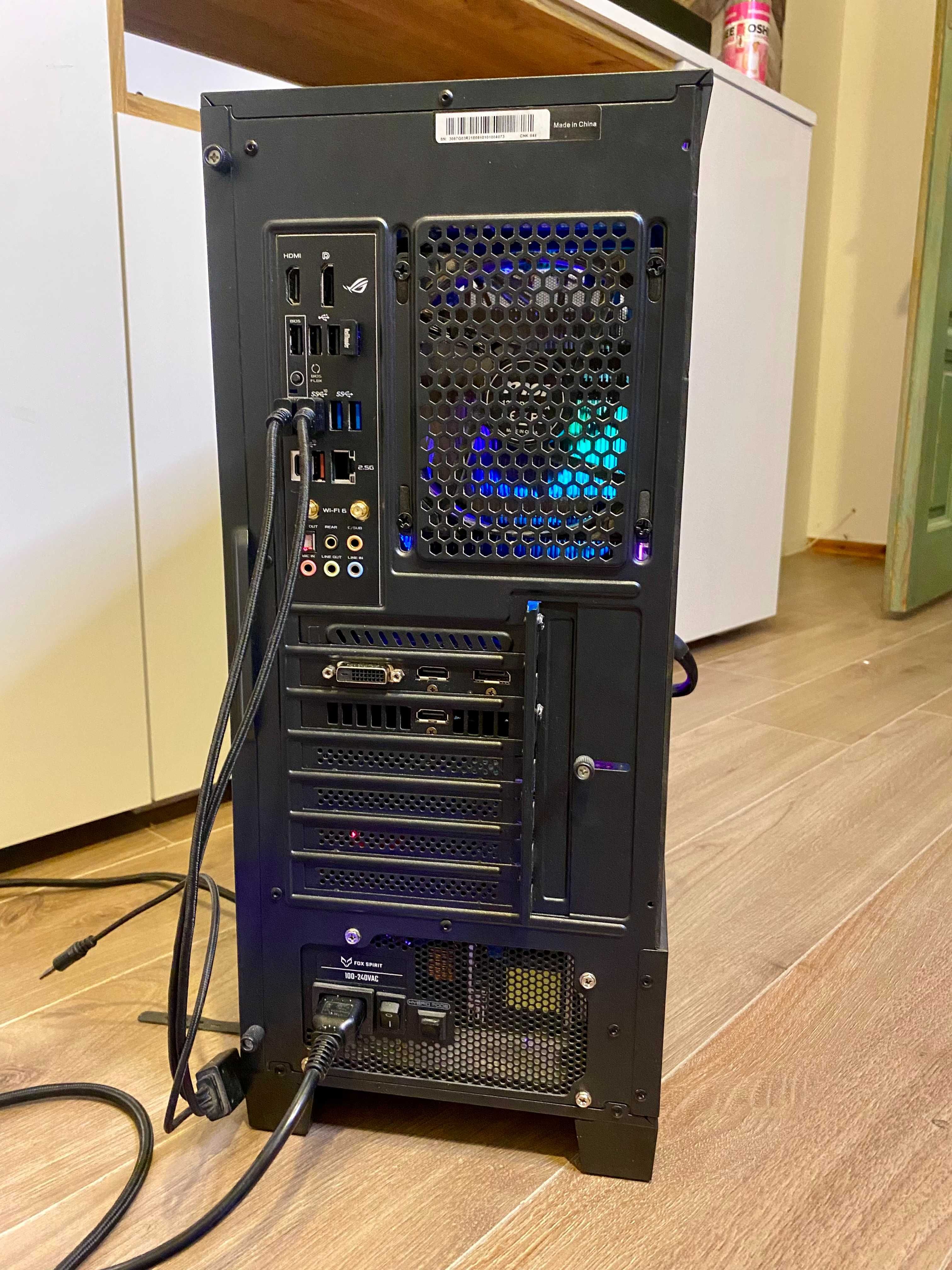 Komputer ASUS ROG RTX 2060, i7 10700K, 24GB RAM, 1TB SSD + Klawiatura