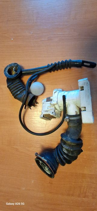 Продам запчастини від пральної машини Zanussi