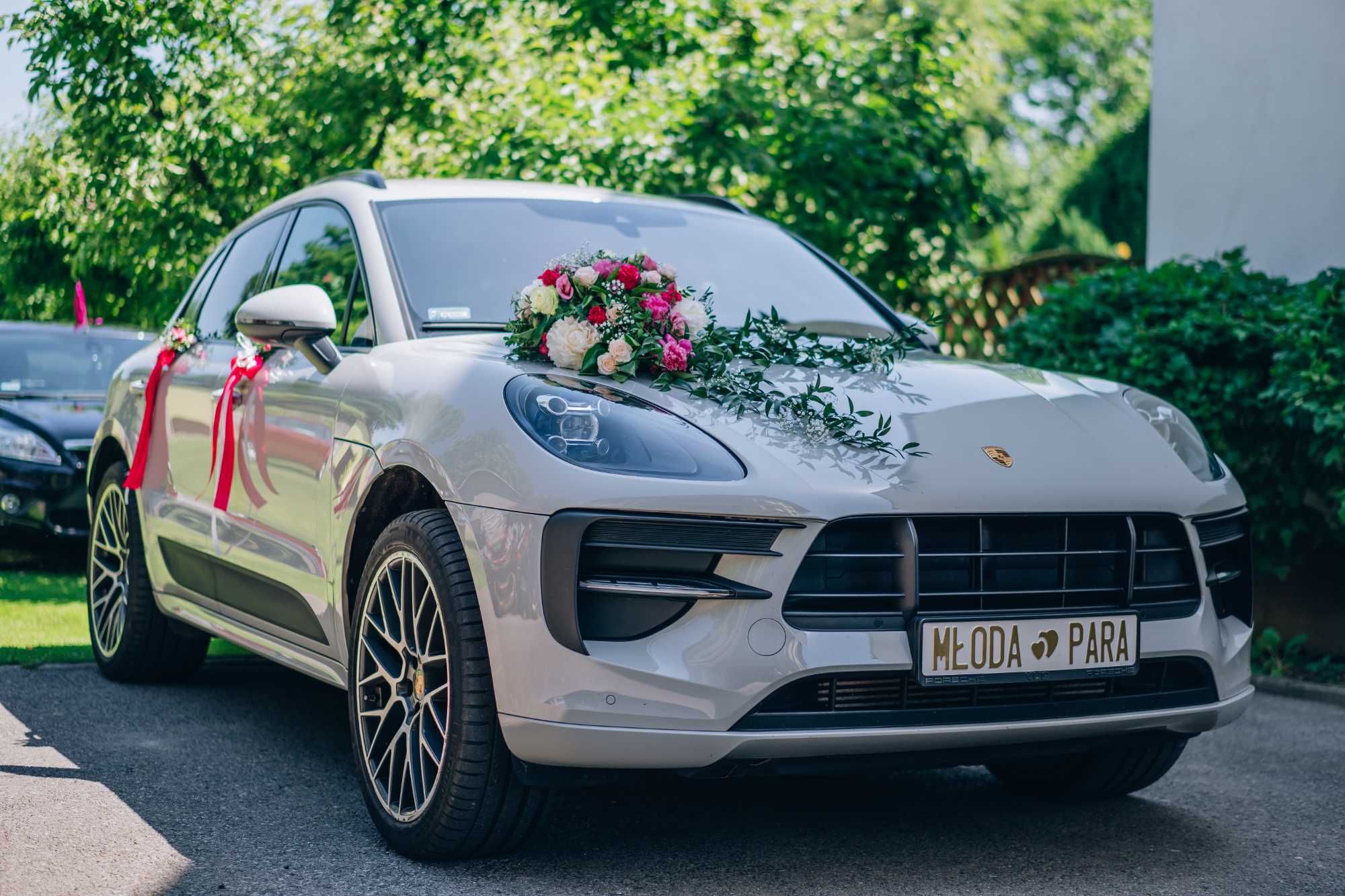 Samochód do ślubu- Porsche Macan w kolorze Crayon