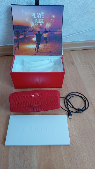JBL CHARGE 5 TL комплект