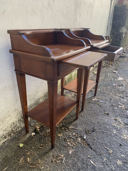 Conjunto de escrivaninhas