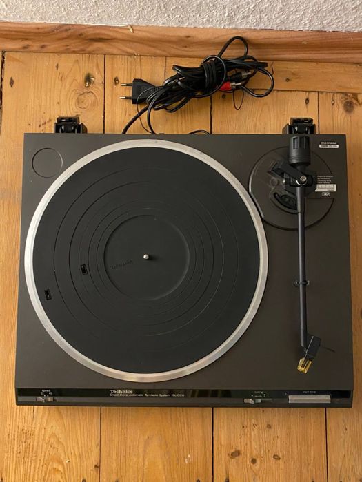 Система Technics SL-D310 + Harman Kardon MAS 100