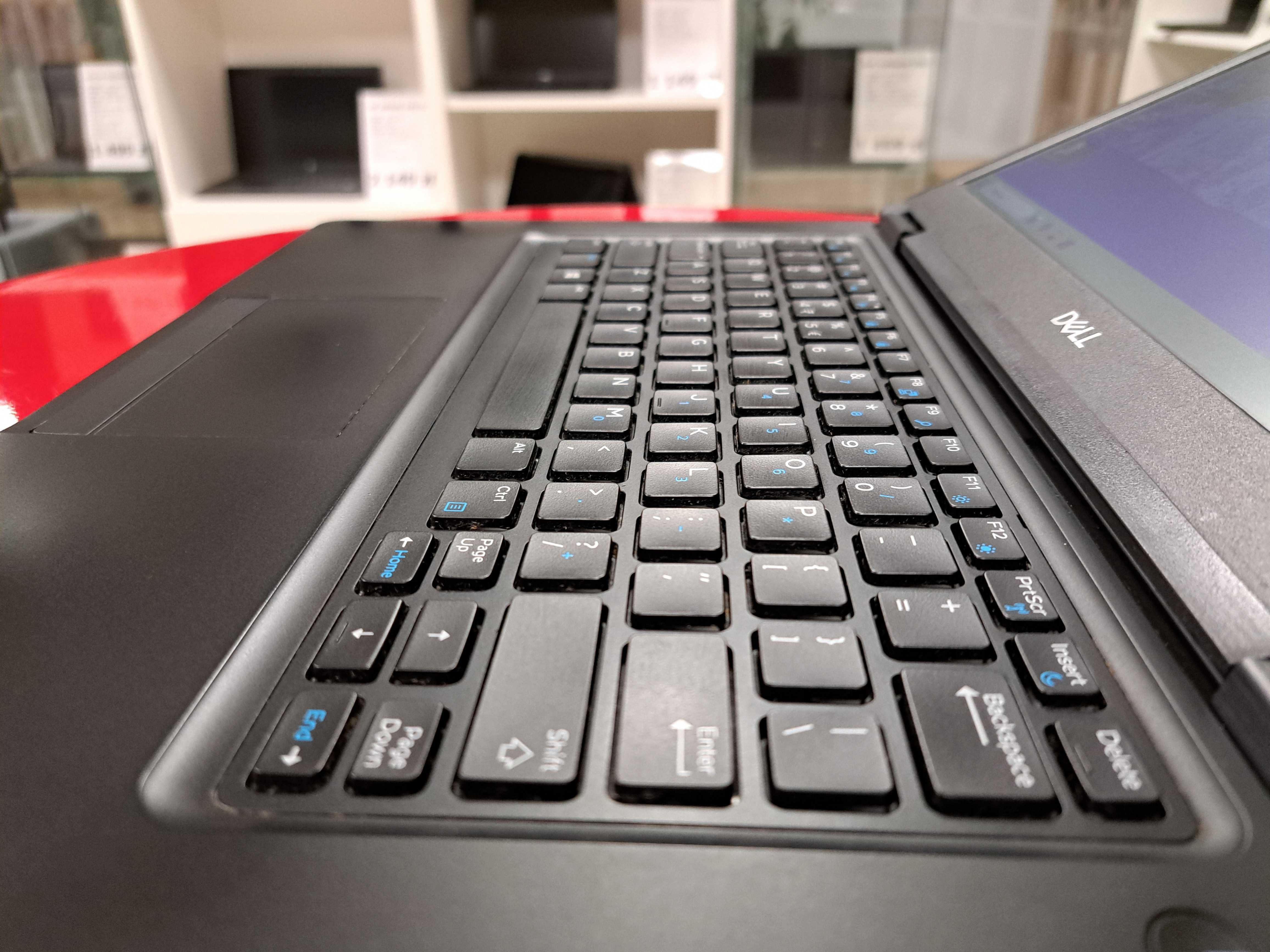 Laptop 14" Dell Latitude 5490 i5-8gen 8GB Win11 SSD USB-C HDMI Kamera