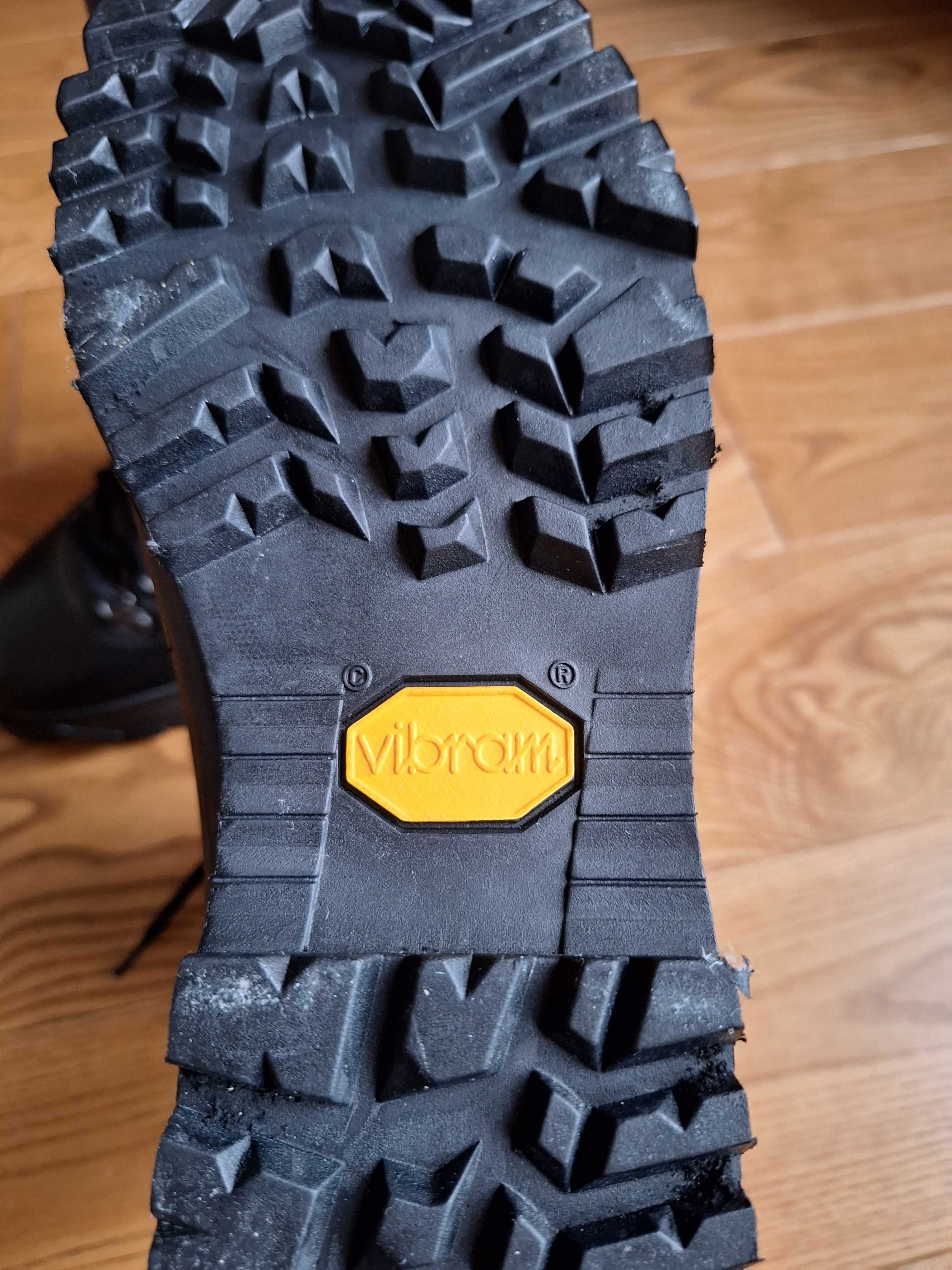 Buty wojskowe Wojas z podeszwą VIBRAM (Nieużywane)