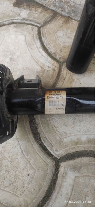 Амортизатори передні Skoda super b