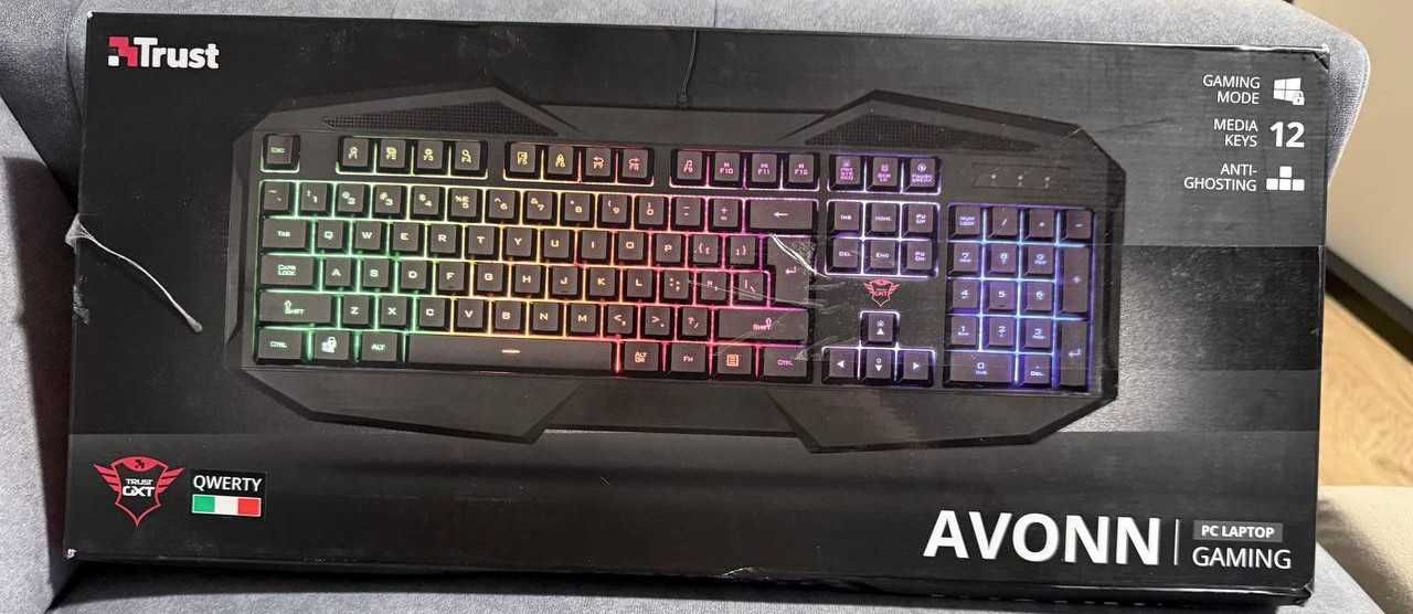 Klawiatura membranowa Trust GXT 830-RW + słuchawki Mars Gaming