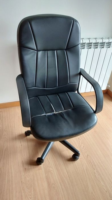 Cadeira escritório usada