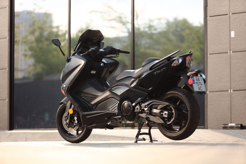 Скутер Yamaha T-Max 530, 2015р, пробіг 1тис, 5 black edition.
