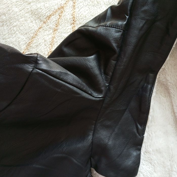 Жіноча куртка осінь зима