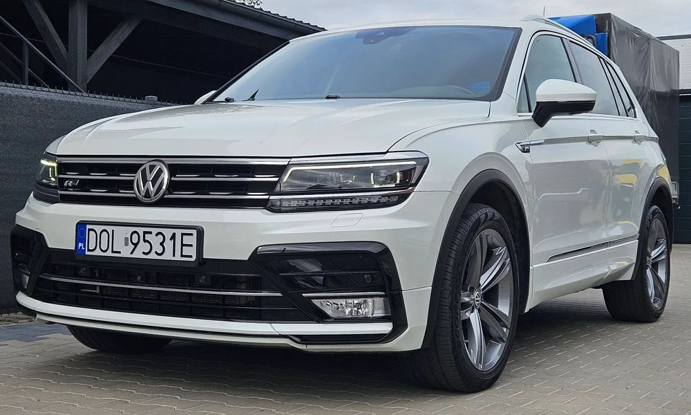 Volkswagen Tiguan Tiguan R-Line Wirtual cocpit 4x4