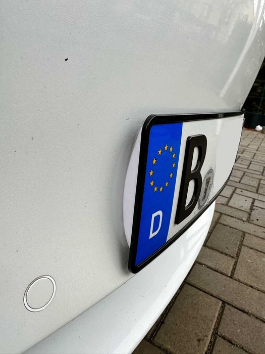 Tesla Model 3 Y Volkswagen id.4 Leaf кріплення номеру подіум