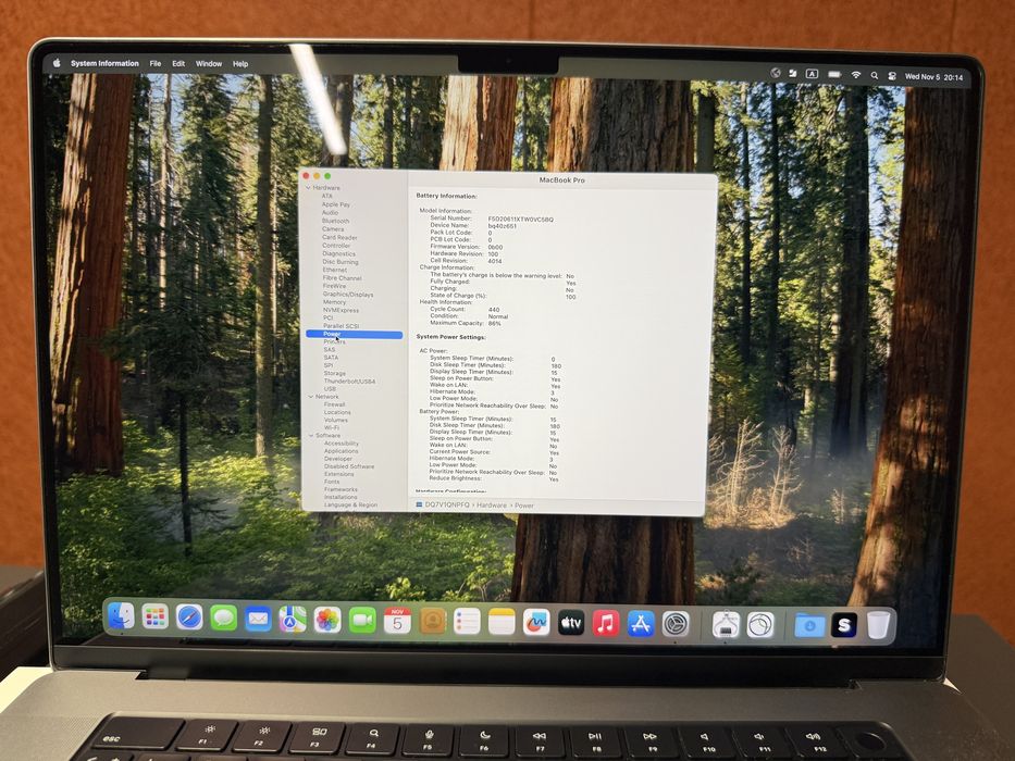 Apple MacBook Pro 16.2" 2021 M1 10 core CPU / 16-core GPU / 16 / 512