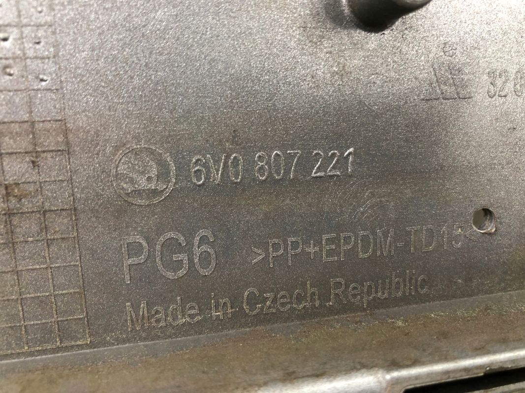 Skoda Fabia Iii 14-17 Przedni Zderzak