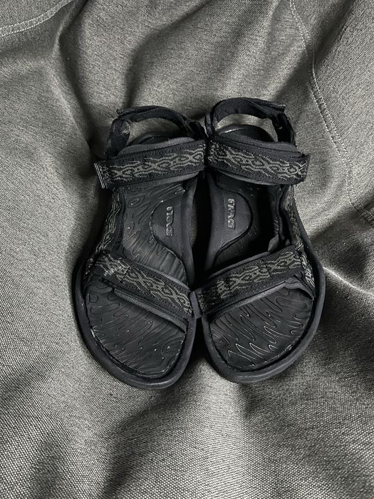 Бомоніжки TEVA 45.5 29.5 30 см сандалі тева