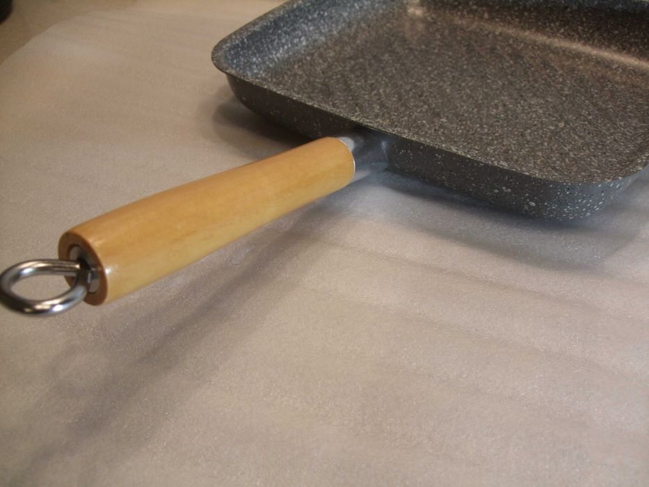 Patelnia GRILLOWA 26 x 24 cm Non - Stick Nieprzywierająca Smukee