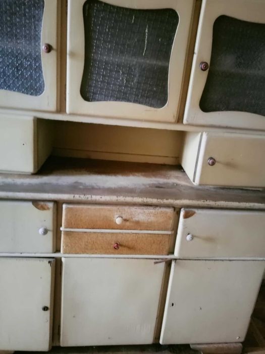 Kredens kuchenny PRL do renowacji