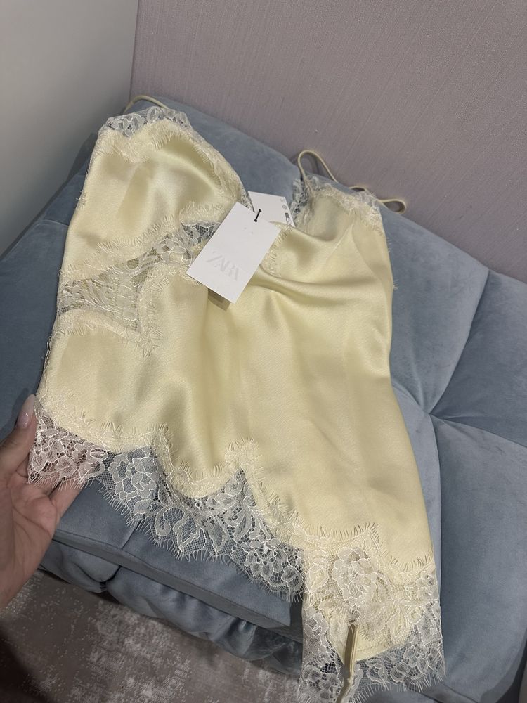 Новий топ zara лимонного кольору з мереживом у білизняному стилі