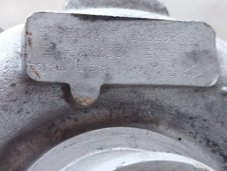 Турбіна 1.9 Renault Trafic 2 Opel Vivaro турбина трафик виваро