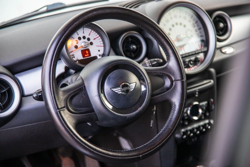 MINI Cooper ONE D