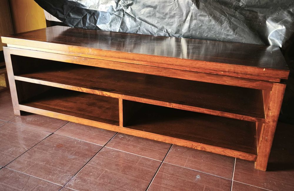 Móvel para TV em bom estado