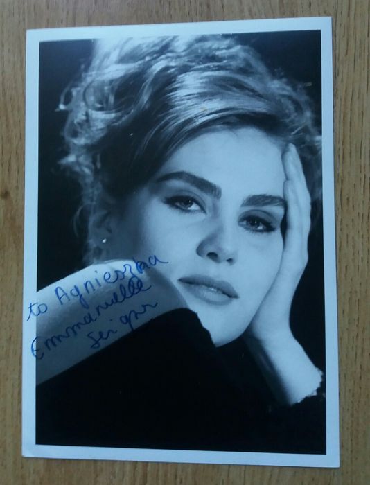 Zdjęcie z autografem aktorki Emanuelle Seigner