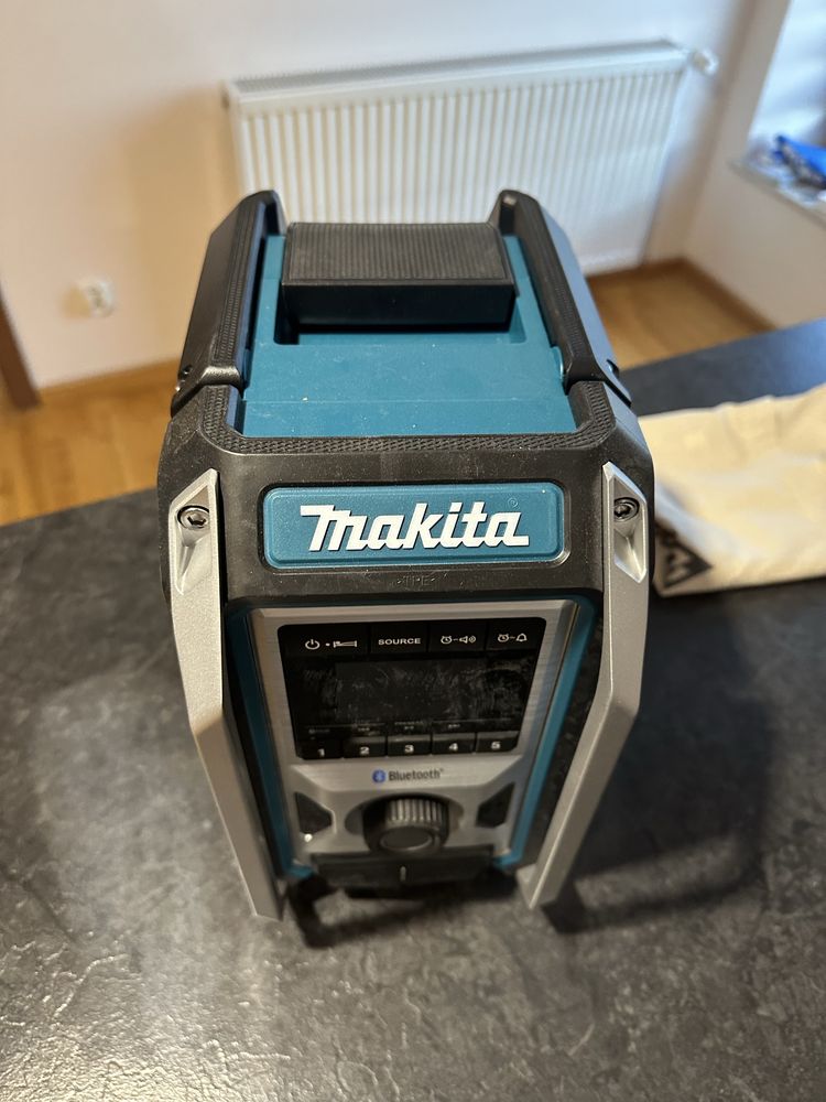 Radio makita dmr 114