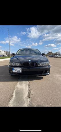 BMW 528, 1996 року