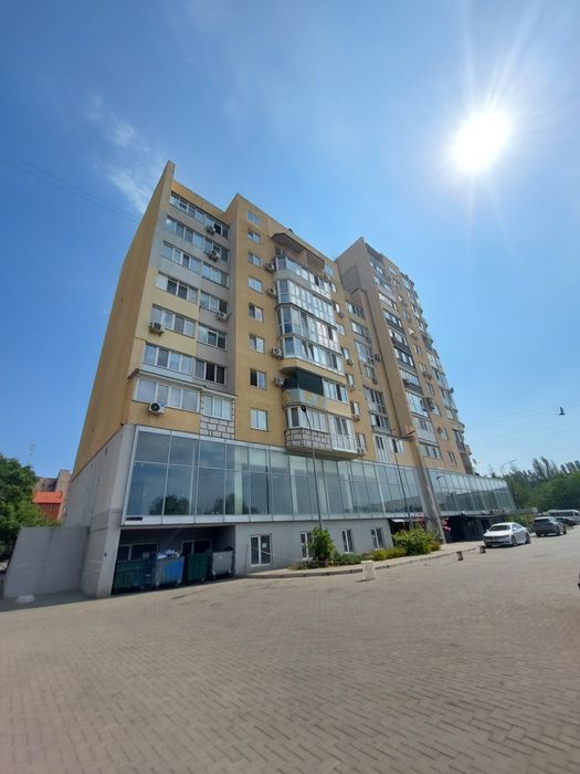 ЖК Олімп Трьохкімнатна квартира